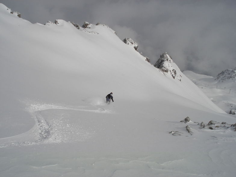 Tony on the north side of the Weissfluegipfil above Davos/Klosters