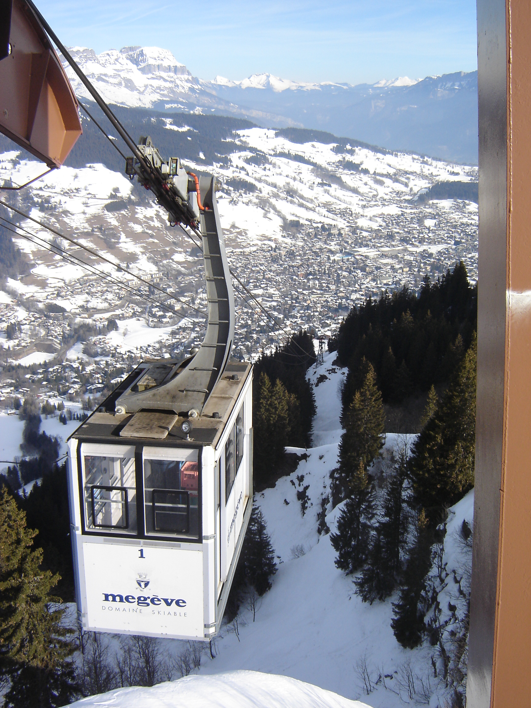 Sight on Megeve and Rochebrune cablecar