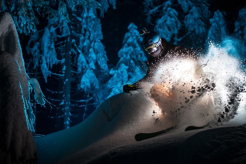 Night skiing, Borovets