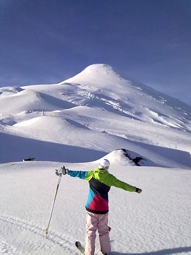 Volcán Osorno Ski Resort by: Santiago Vidal H T