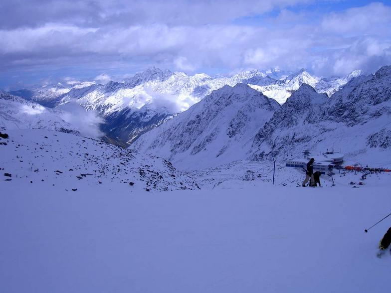 Stubai Glacier Oct 04.