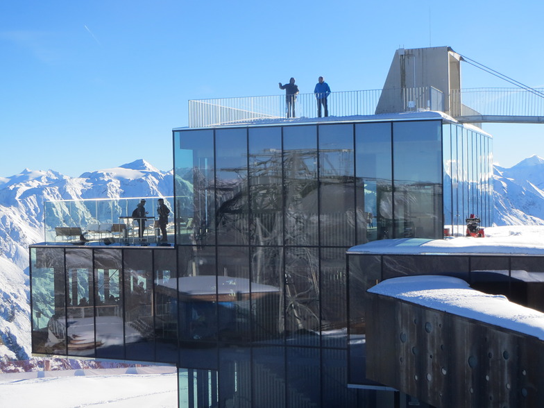 IceQ Restaurant From SPECTRE Movie, Sölden
