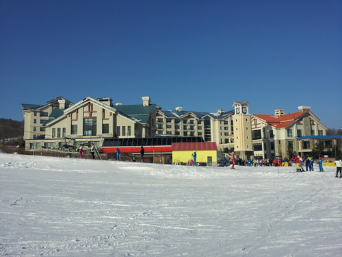 Yabuli Ski Resort by: Byung Chun,Moon