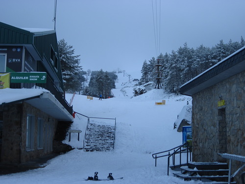 Manzaneda Ski Resort by: manuel perez