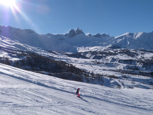 Albiez-Montrond Ski Resort by: Dirk Vermeulen