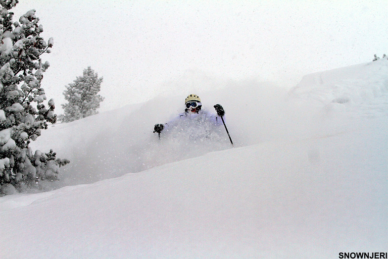Powder Madness in Brezovica 