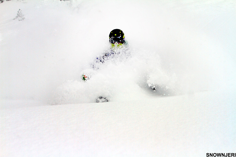Powder Madness in Brezovica 