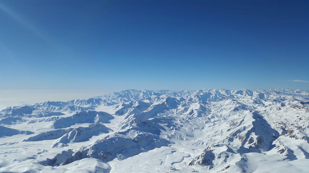 Climbing Mount Damavand by Arak flight in winter 2016 - mehdi ghasemi- hamid ahmadi