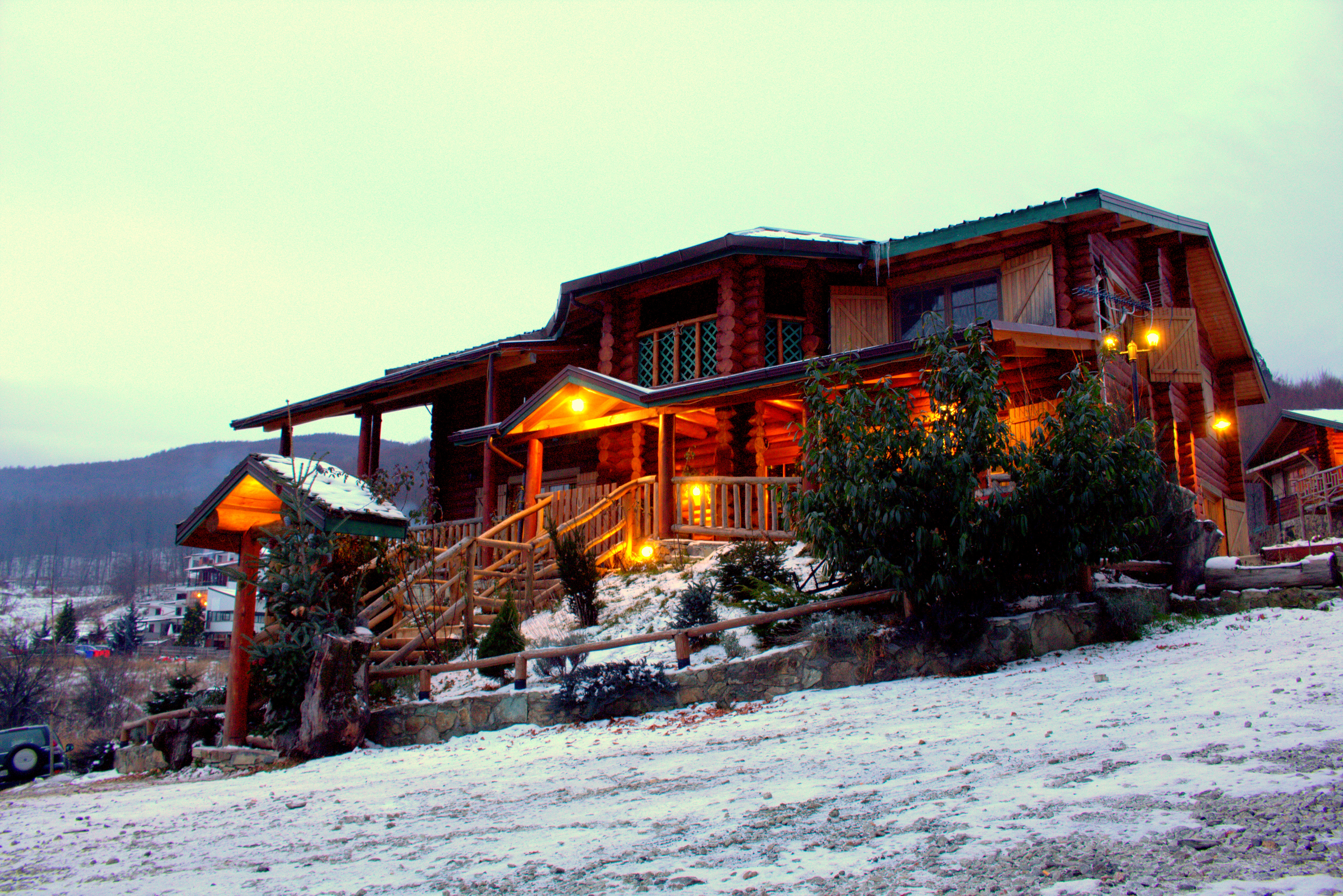 SFENDAMOS WOOD VILLAGE, 3-5 Pigadia