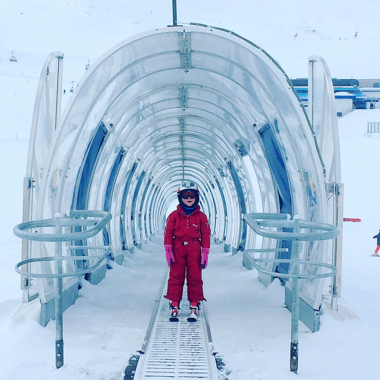 Learning to ski, Stubai Glacier