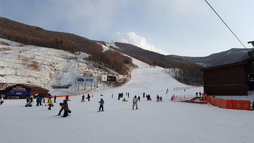 High1 Ski Resort Ski Resort by: Byung Chun,Moon