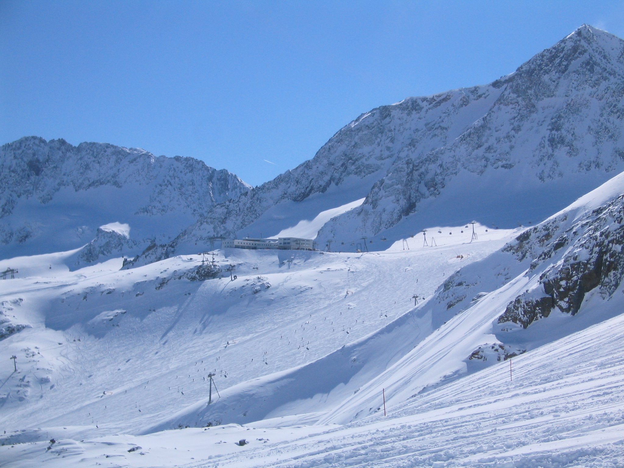 Eisgrat from Daunfernau, Stubai Glacier