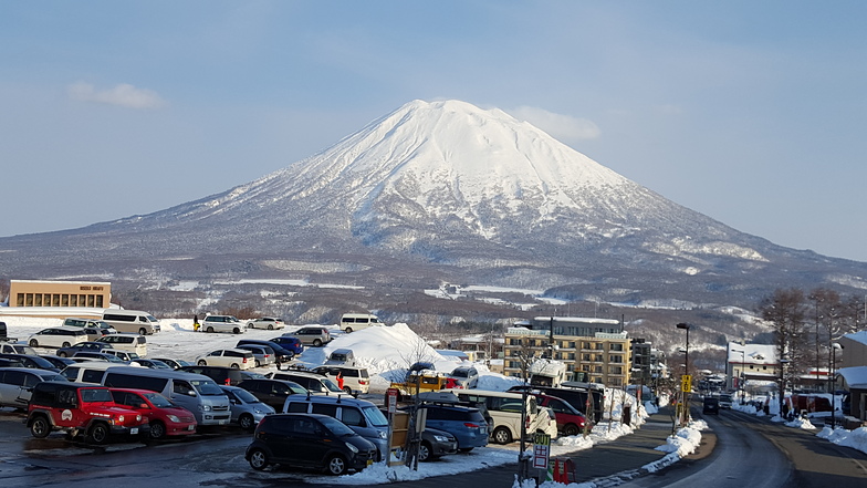 Niseko Hirafu, Niseko Grand Hirafu