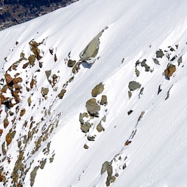 Chamonix Snow: Mark Gear Skiing Argentiere