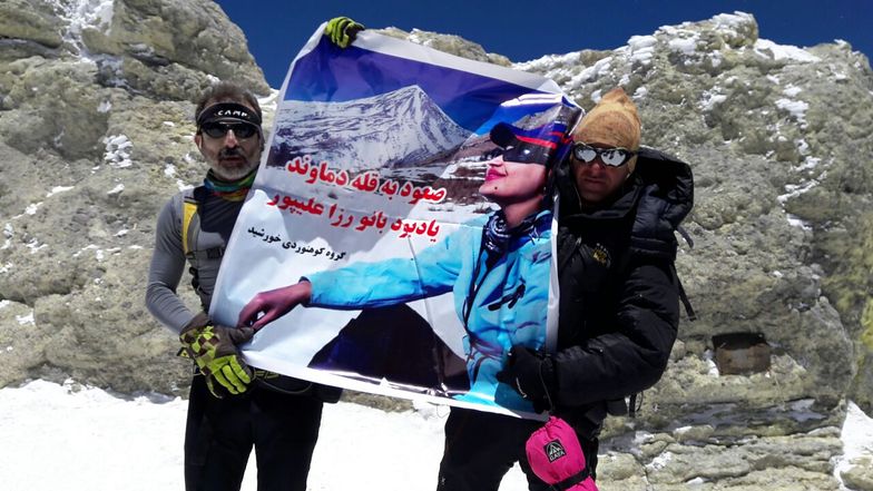صعود دماوند يادبود بانو رزا عليپور, Mount Damavand