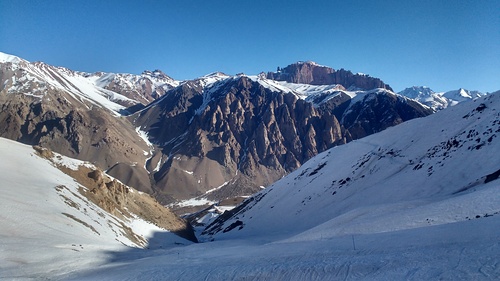 Los Penitentes Ski Resort by: Adriano Azevedo