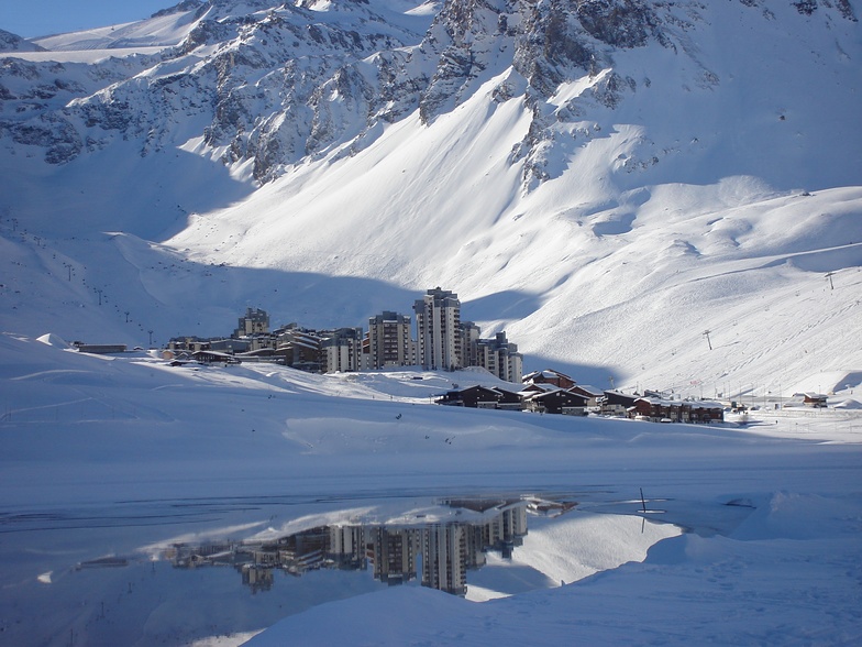 Town in reflection, Tignes