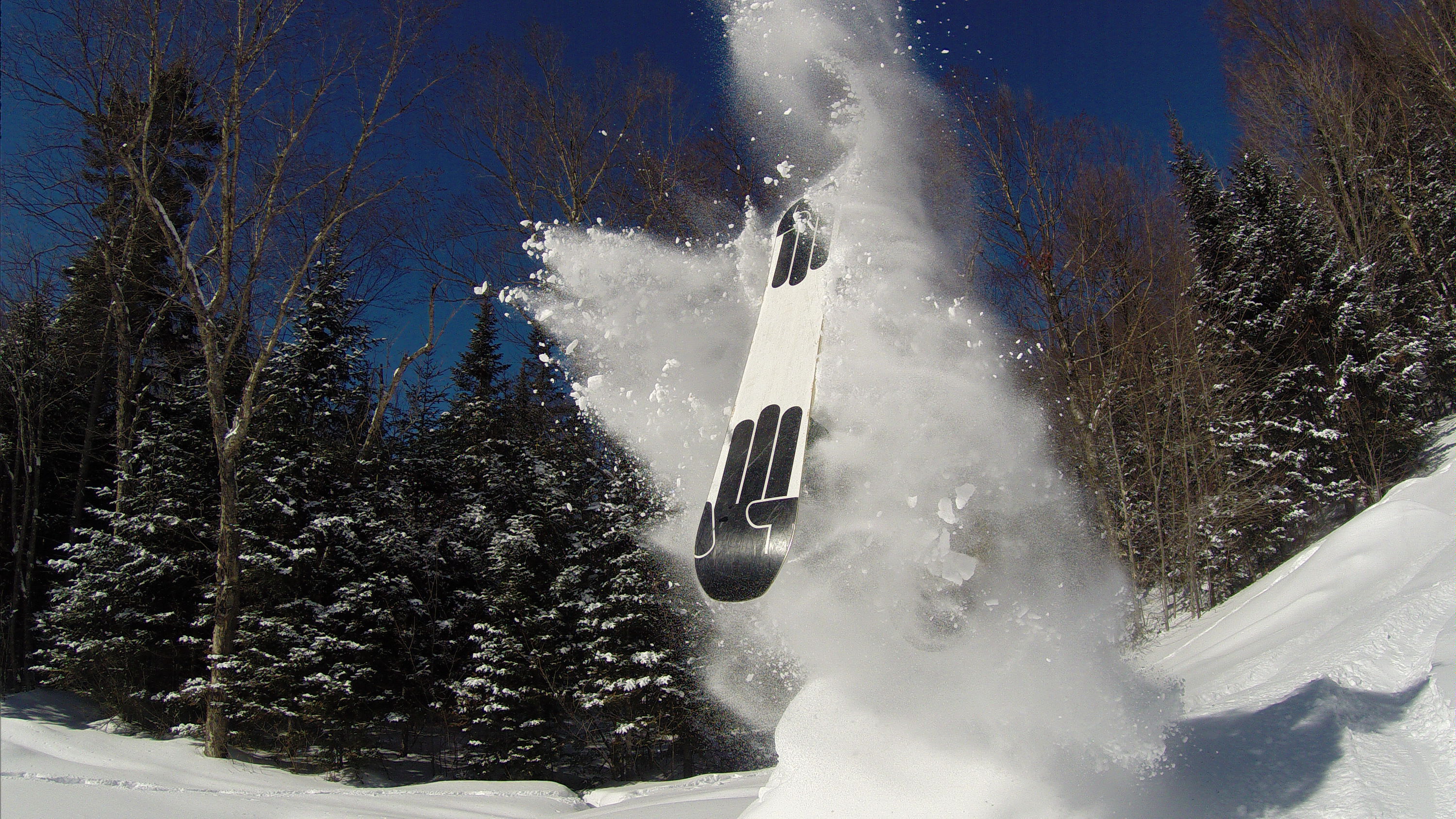 Smashing snow!, Ski La Reserve