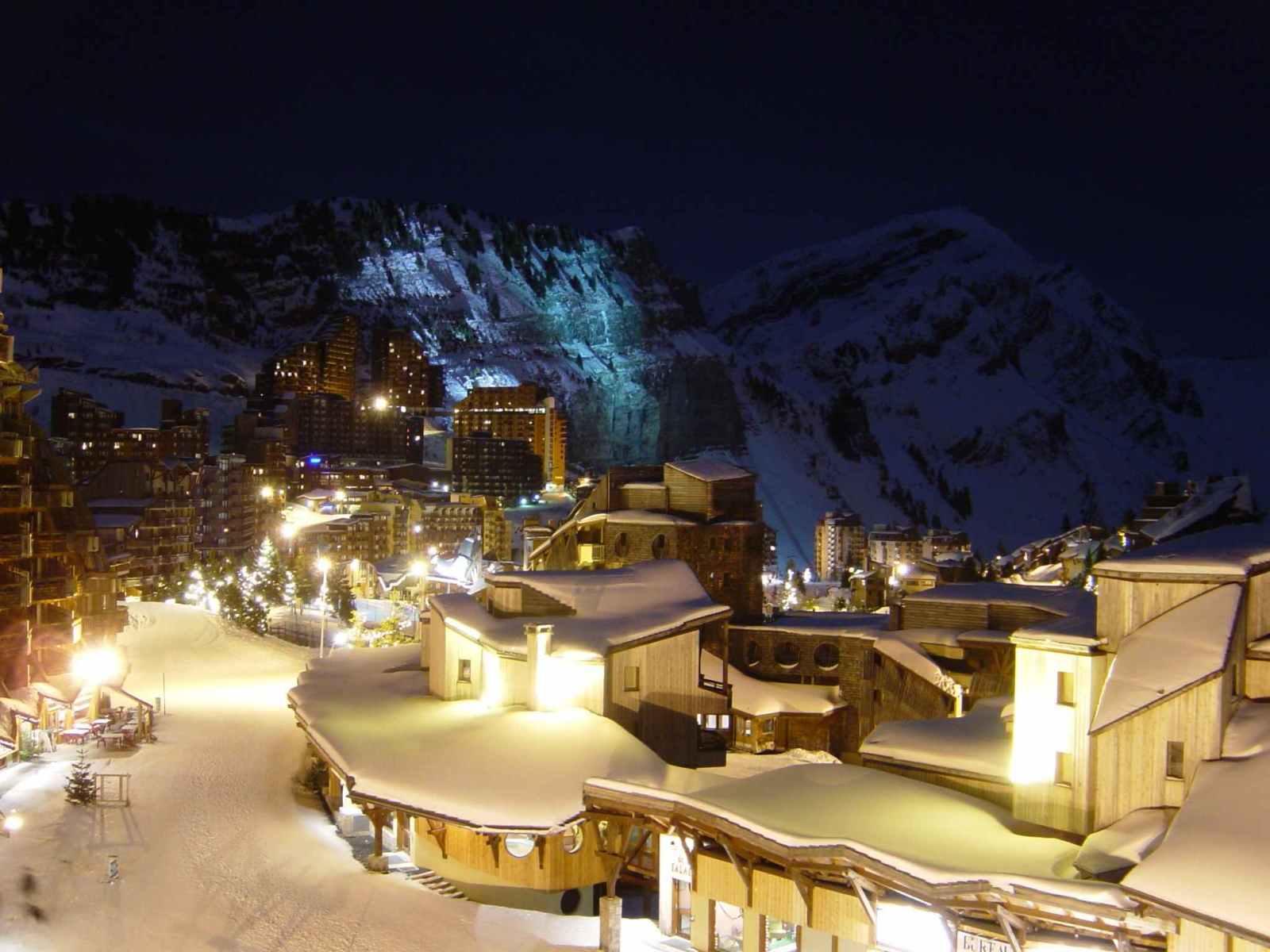 Night in Avoriaz.