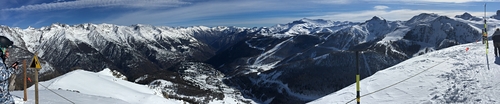 Auron Ski Resort by: Destrebecq