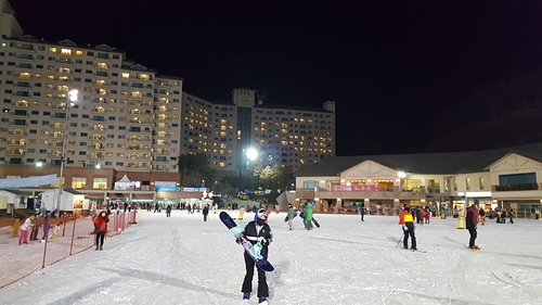 Oak Valley Ski Resort Ski Resort by: Byung Chun,Moon