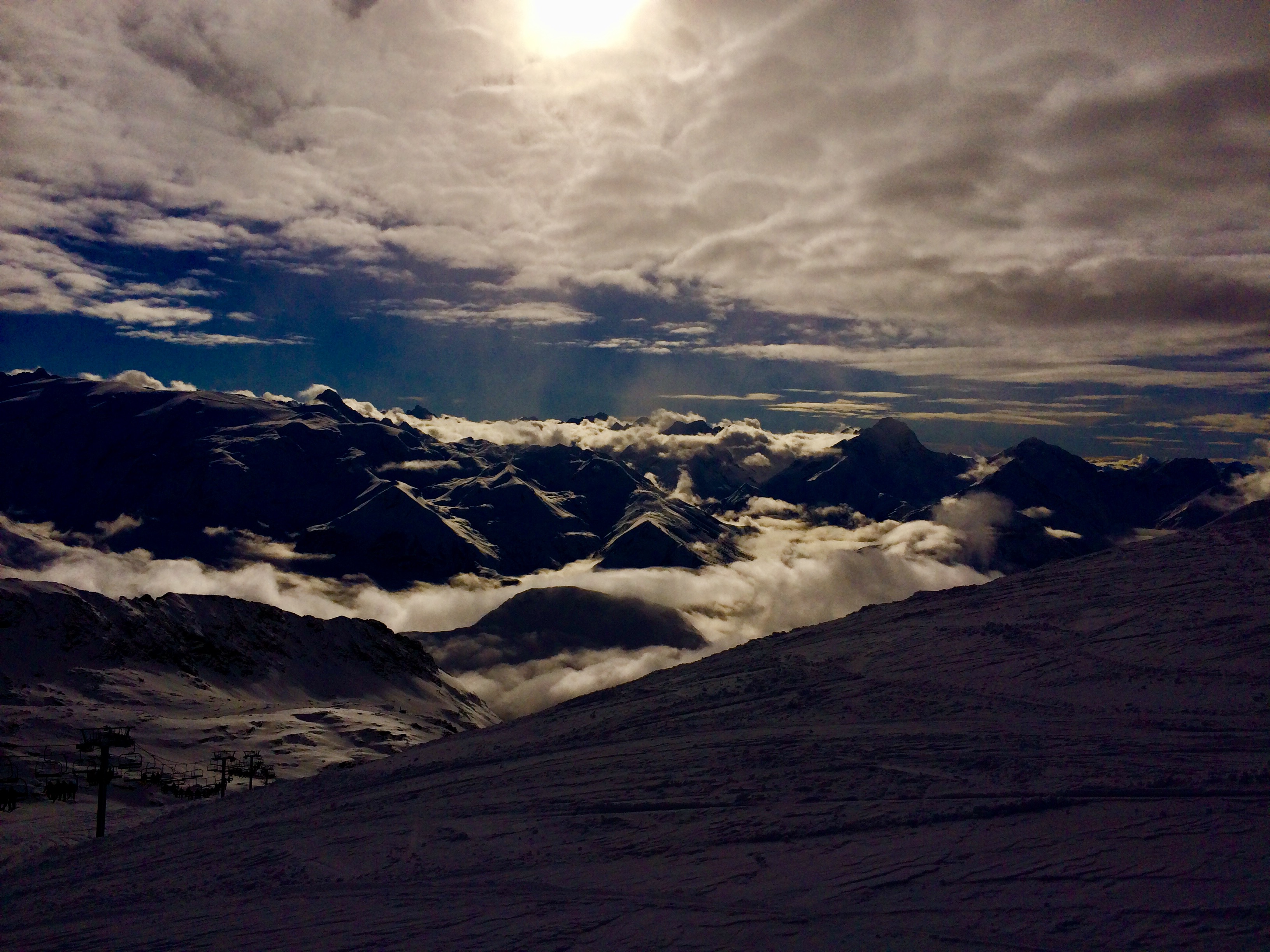 End of the day on the glacier, Alpe d'Huez