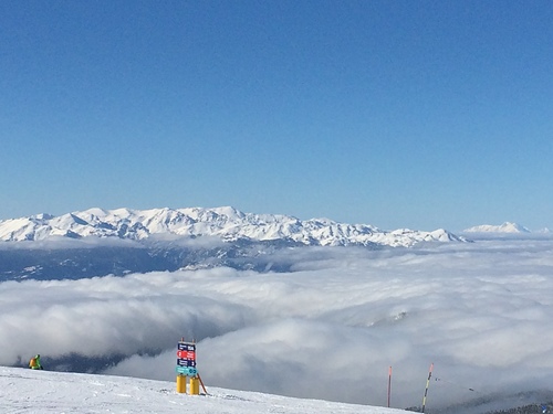 Mount Parnassos Ski Resort by: Ioannis Diamantis