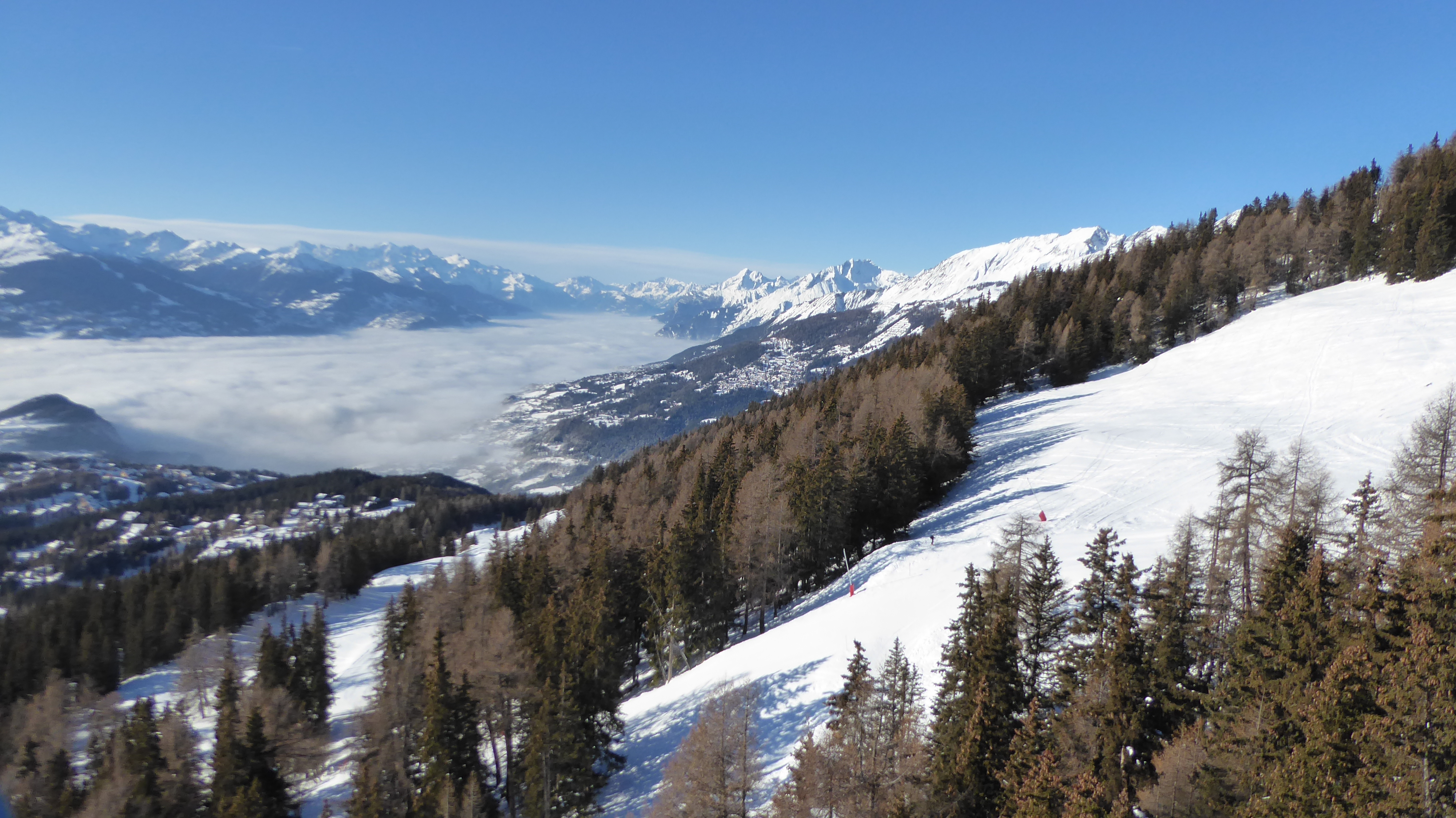 SKIING ON TOP OF THE CLOUDS, Crans Montana