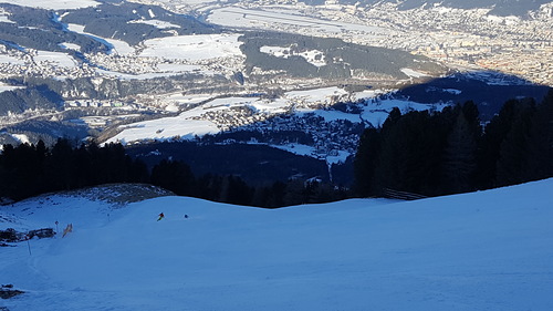 Patscherkofel Ski Resort by: Byung Chun,Moon
