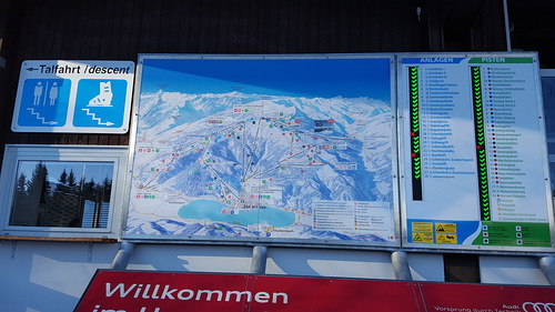 Zell am See Ski Resort by: Byung Chun,Moon