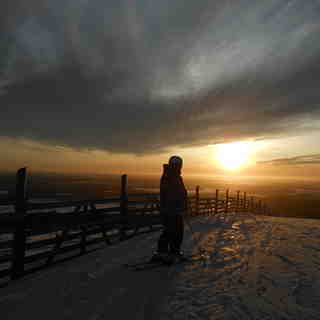 Sunrise, Levi