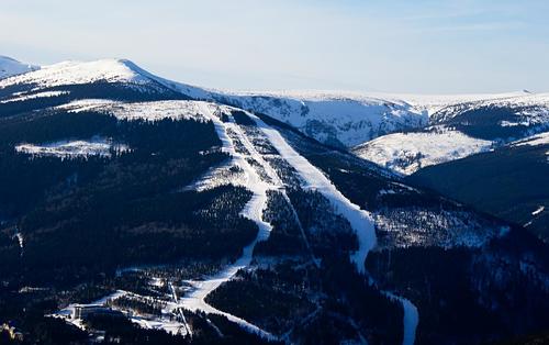 Horní Mísečky - Medvědín Ski Resort by: james23