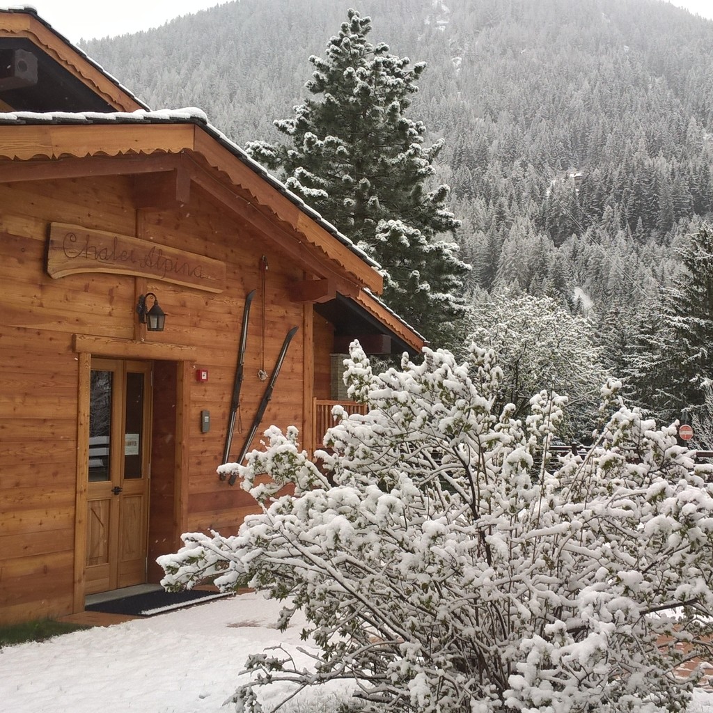 Chalet Alpina .......luxury comfort, La Thuile