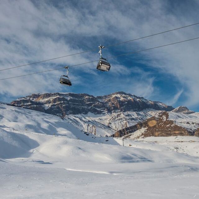 Shahdag Mountain Resort - chair lifts