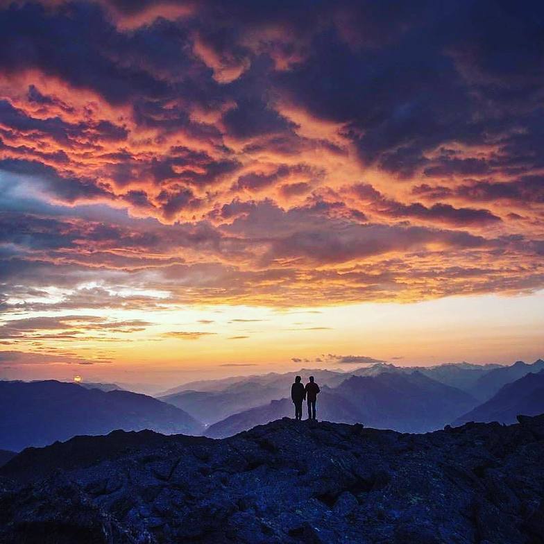 You will never walk alone, Stubai Glacier