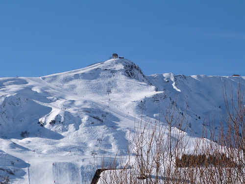 La Toussuire (Les Sybelles) Ski Resort by: Dirk Vermeulen