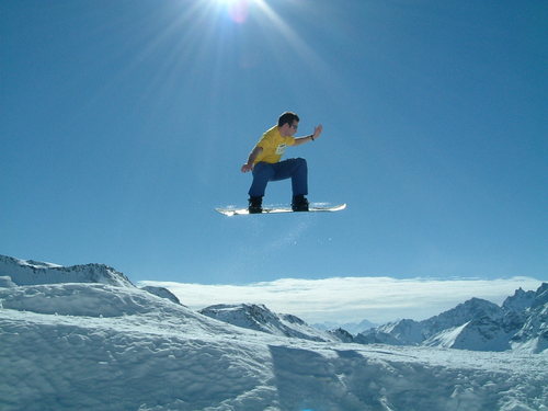 Kandersteg Ski Resort by: raymondluxury