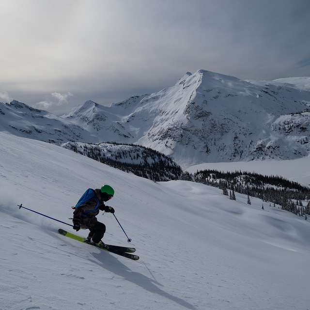 Heli Skiing at Silvertip!, Silvertip Lodge & Heli-Skiing