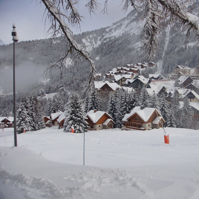 Oz en Oisans Snow: So much snow so early this year.