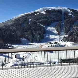 Sunny day on Bjelasnica, Bjelašnica