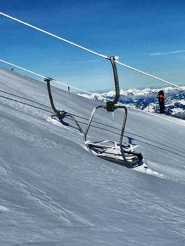Chairlift, Gstaad Glacier 3000