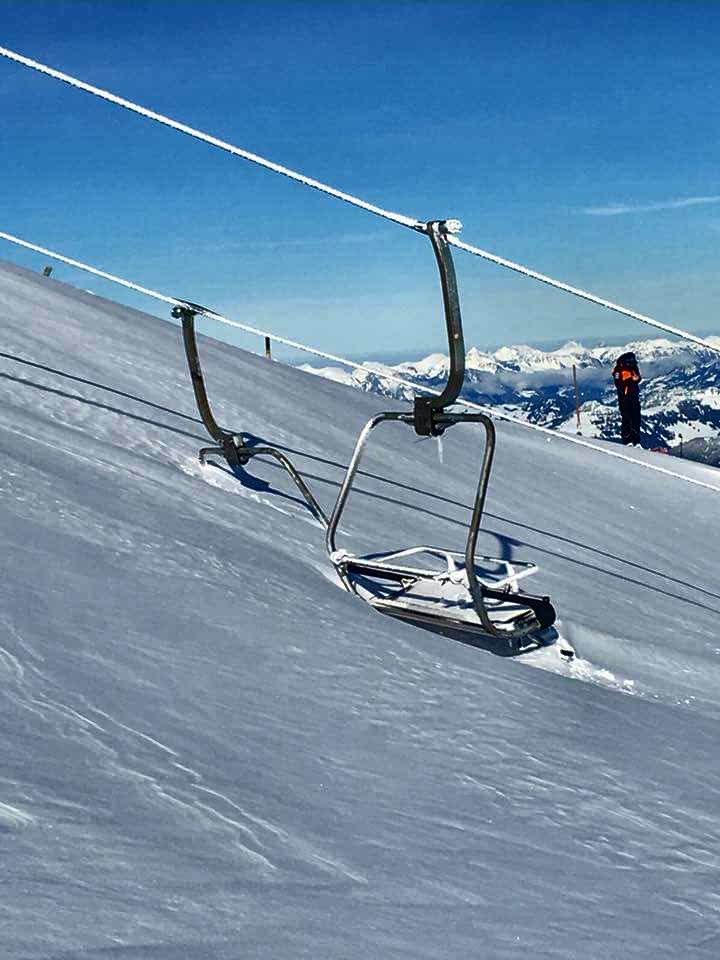 Chairlift, Gstaad Glacier 3000