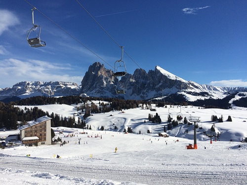 Val Gardena Ski Resort by: Insam.E.