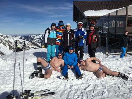 Morzine Ski Resort by: Alan Wallace