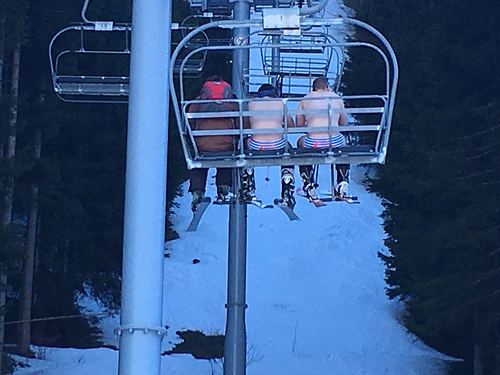 Morzine Ski Resort by: Alan Wallace