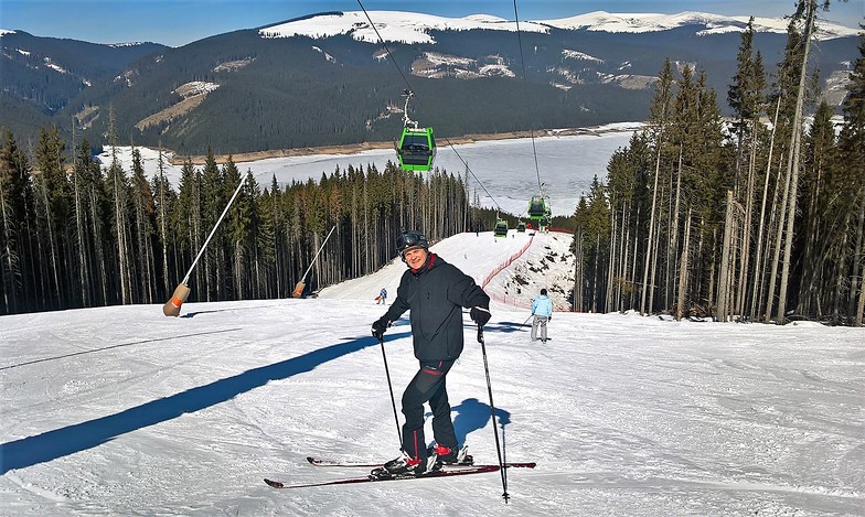 With Lake Vidra in the background, Vidra Transalpina