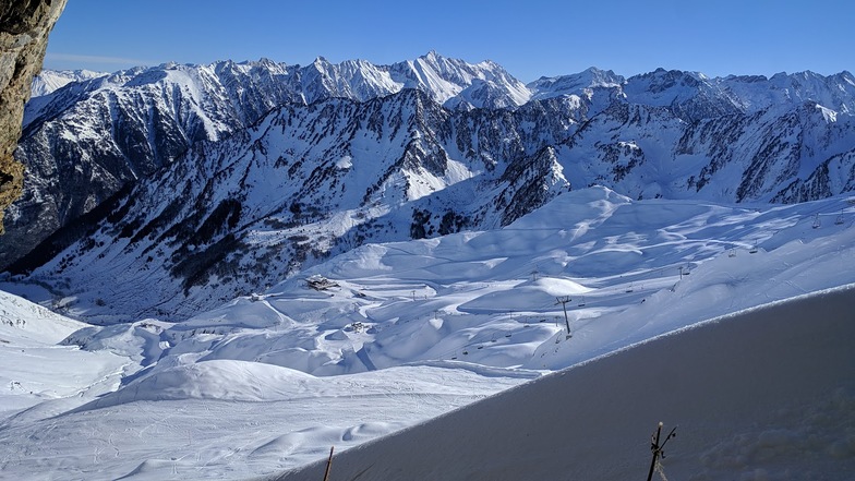 From la grotte, Cauterets