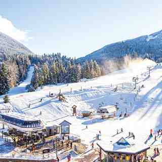 Whistler view from Sundial Boutique Hotel webcam, Whistler Blackcomb