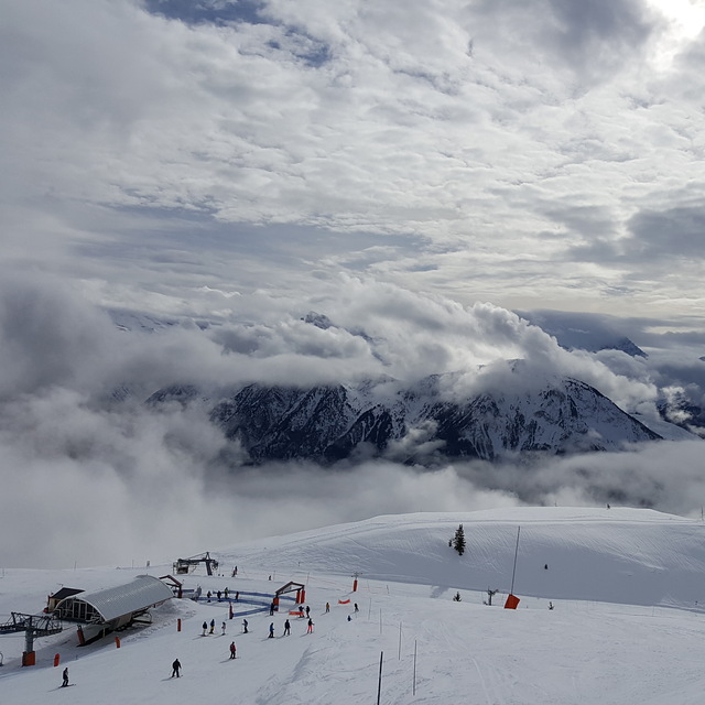 Champagny Snow: Up above the clouds