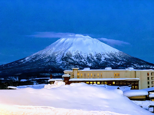 Niseko Grand Hirafu Ski Resort by: Snow Forecast Admin